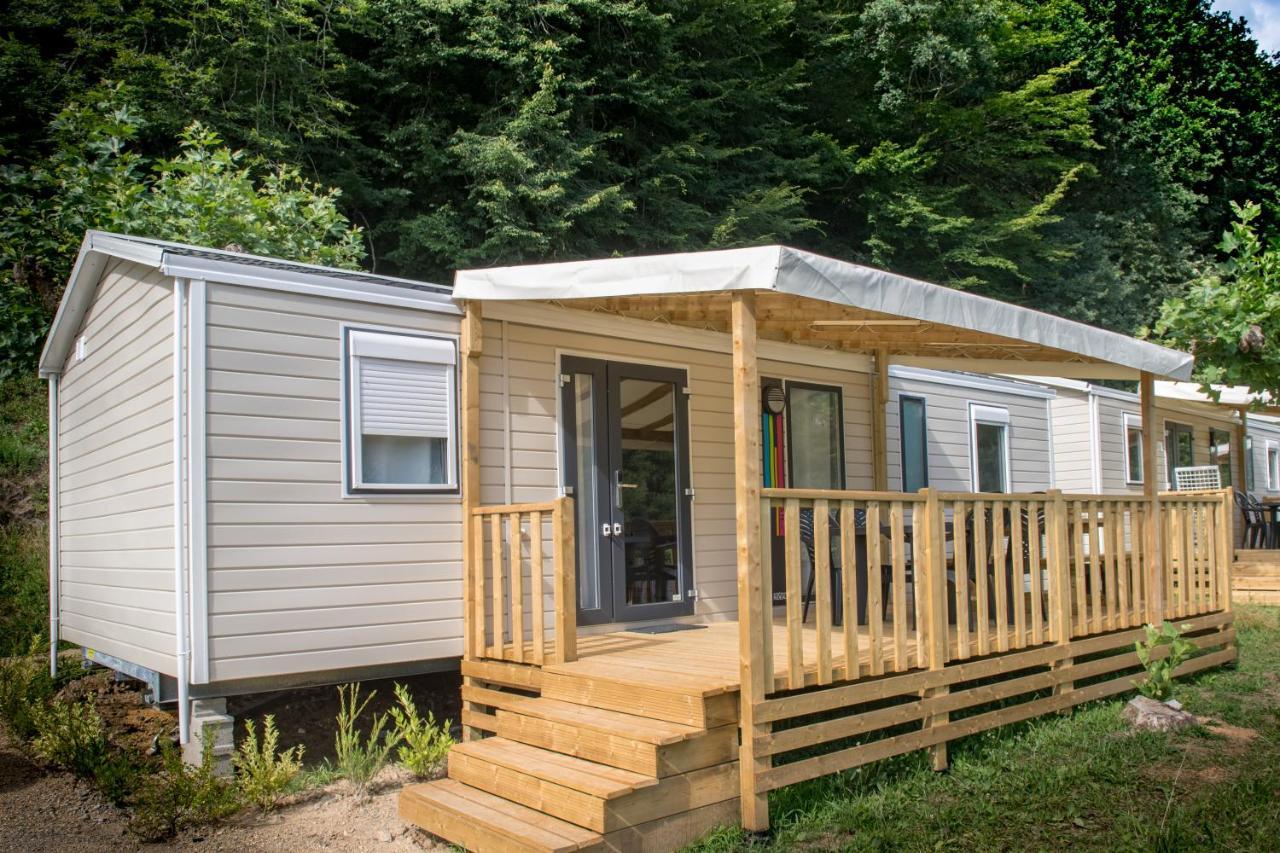 Camping Le Chateau Du Gibanel Saint-Martial-Entraygues Экстерьер фото